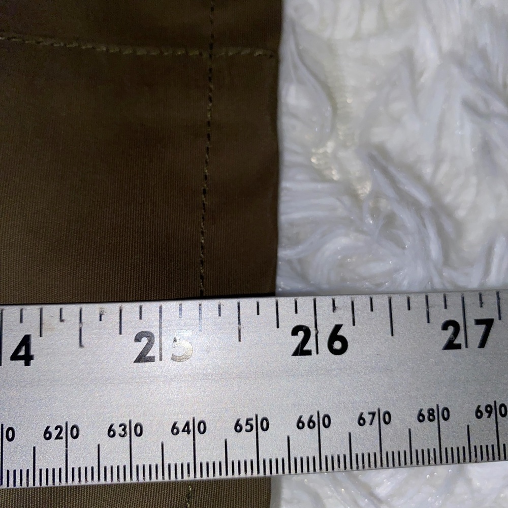 A Loves A Bomber Cotton/Nylon Blend In Excellent Condition Army Green - Picture 6 of 6